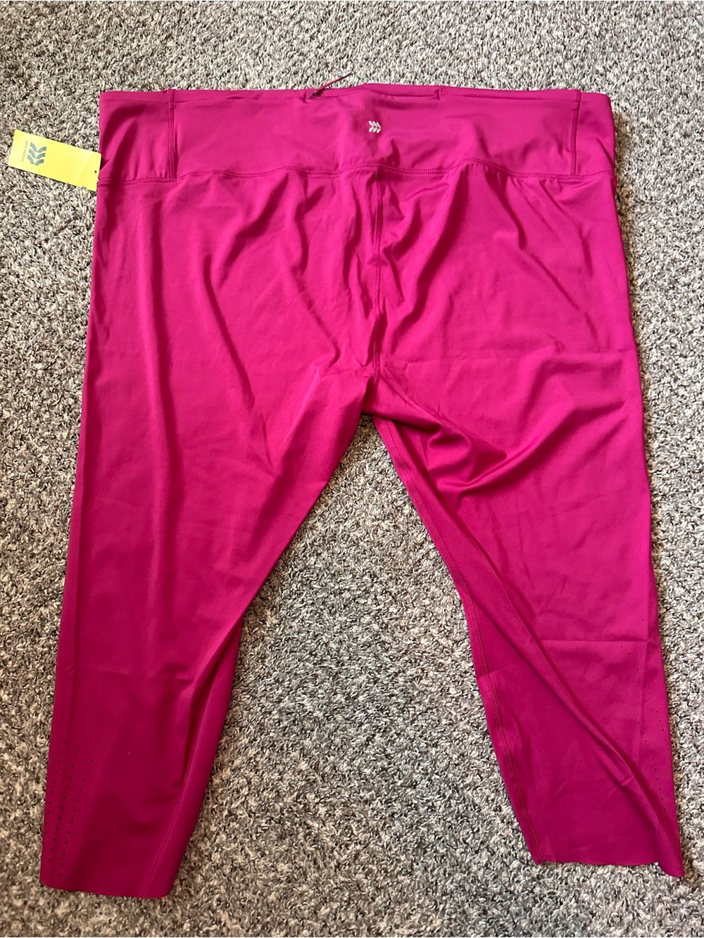 all in motion Cranberry Capri Leggings - Picture 9 of 9